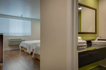 Vagabond Inn Executive - Bakersfield Downtowner Exteriör bild